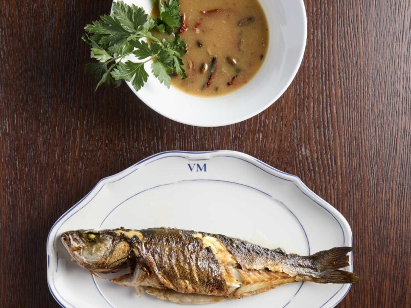 Branzino<sup>A</sup> vernaccia olive e pomodori secchi